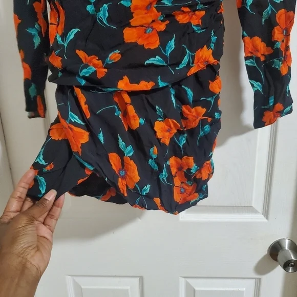 Zara Open Back Long Sleeve Ruched Mini Dress Black Orange Floral Print Size Med - Picture 5 of 15